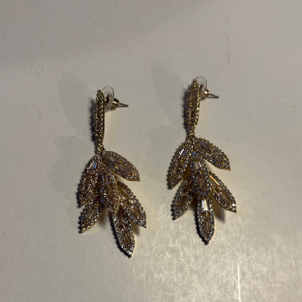 Gold Leaf Dangle Earrings